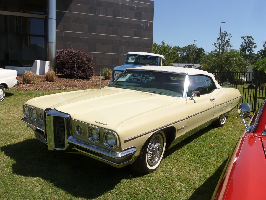 Photo of a 1969 Pontiac Bonneville