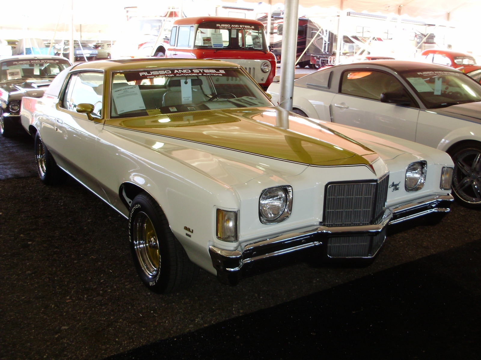 Photo of a 1974 Pontiac Grand Prix