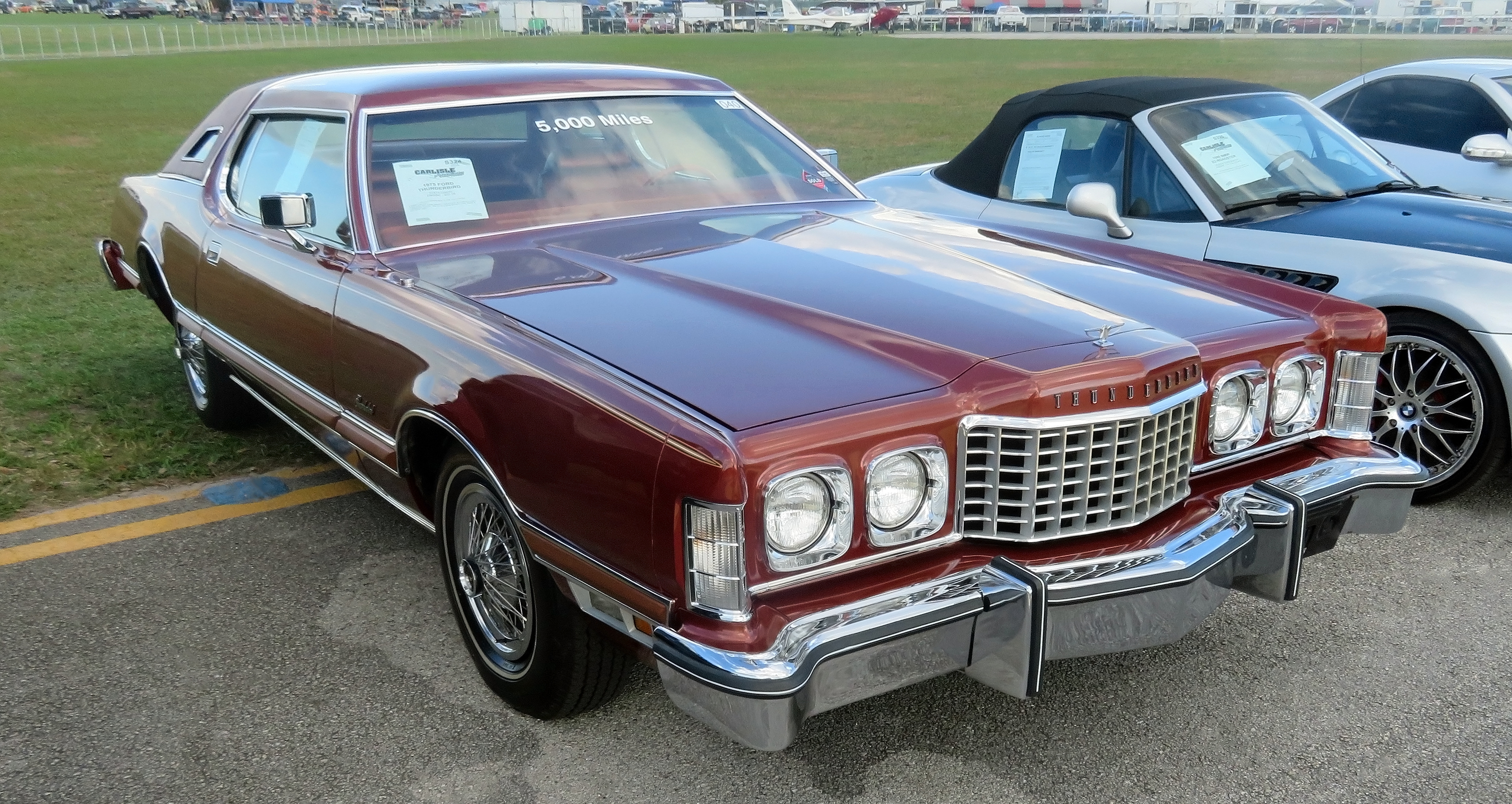Photo of a 1975 Ford Thunderbird