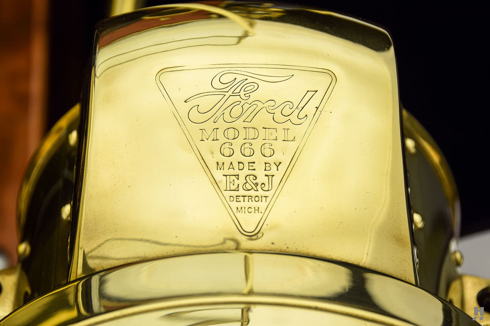 Photo of a 1910 Ford Model T