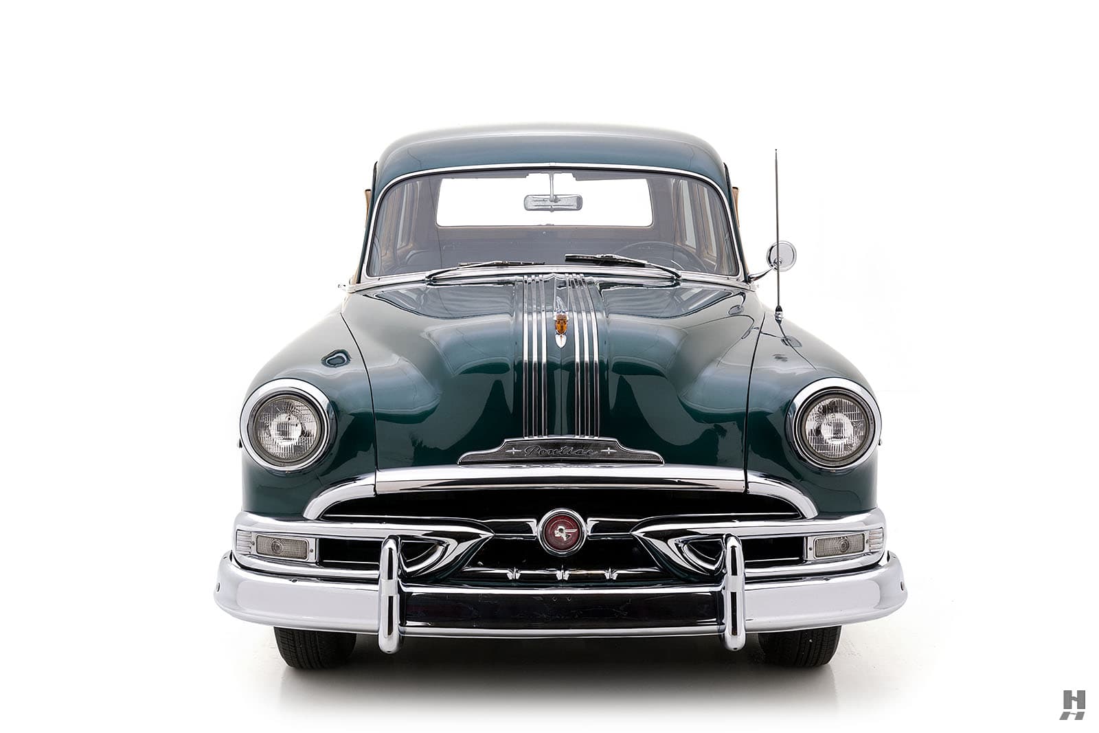 Photo of a 1953 Pontiac Chieftain