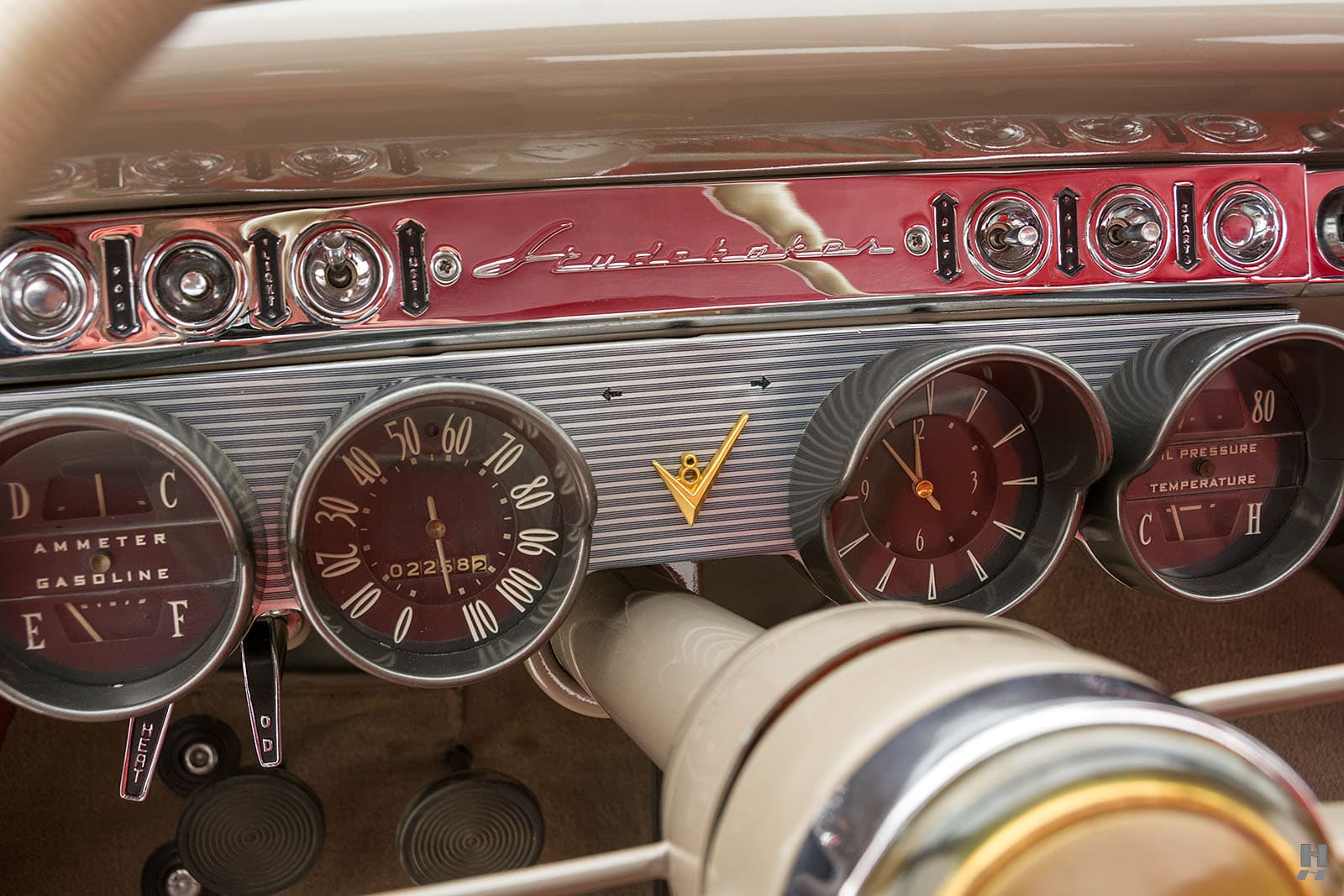 Photo of a 1953 Studebaker Commander