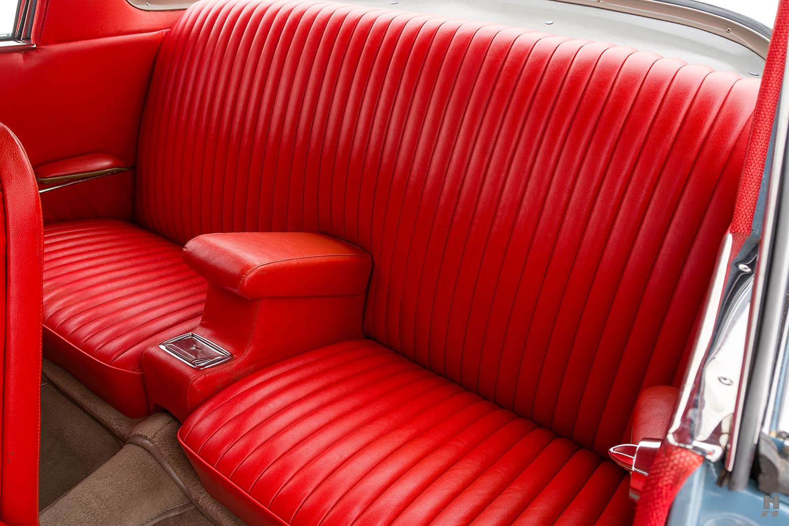 Photo of a 1953 Studebaker Commander