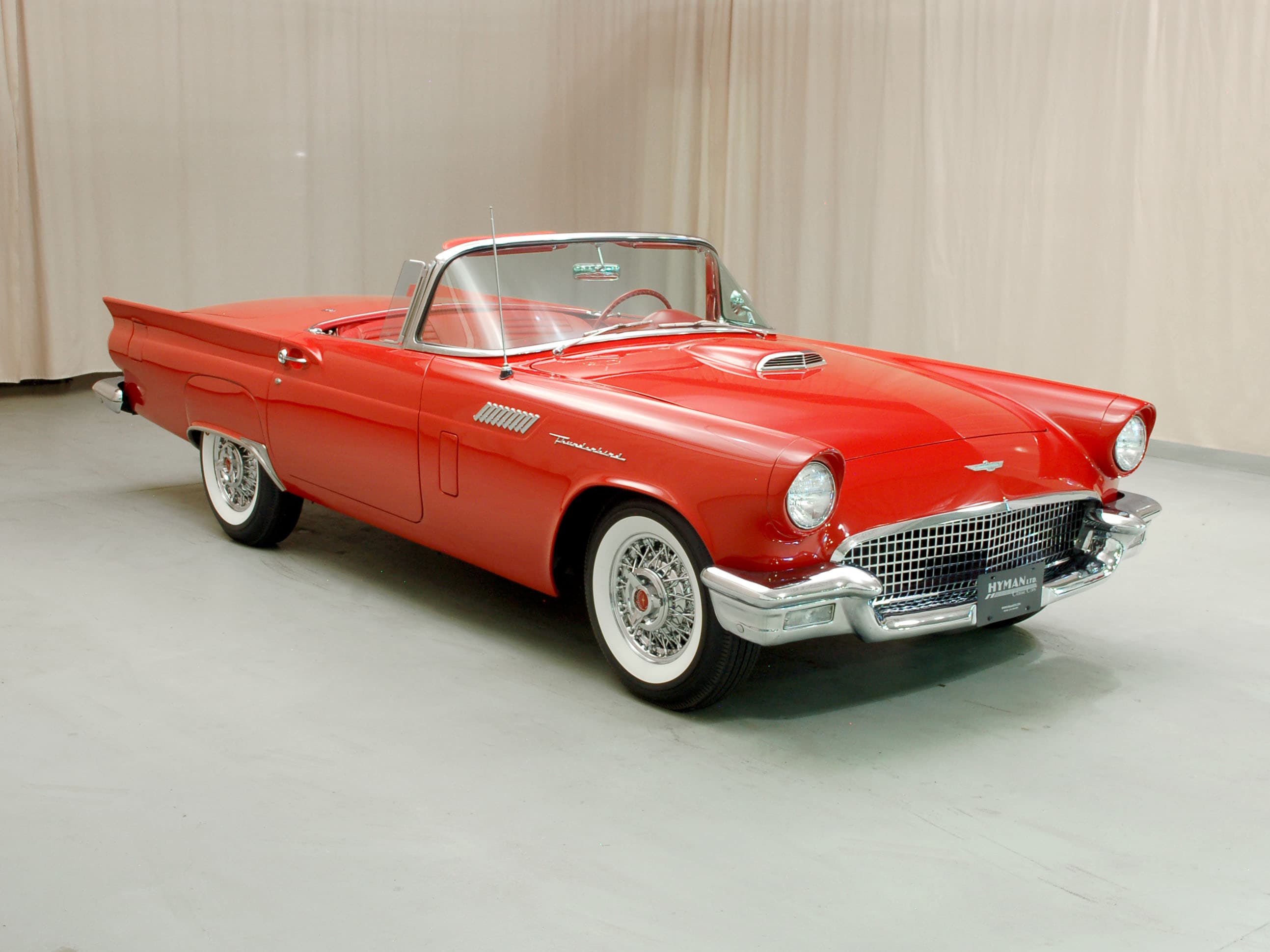 Photo of a 1955 Ford Thunderbird