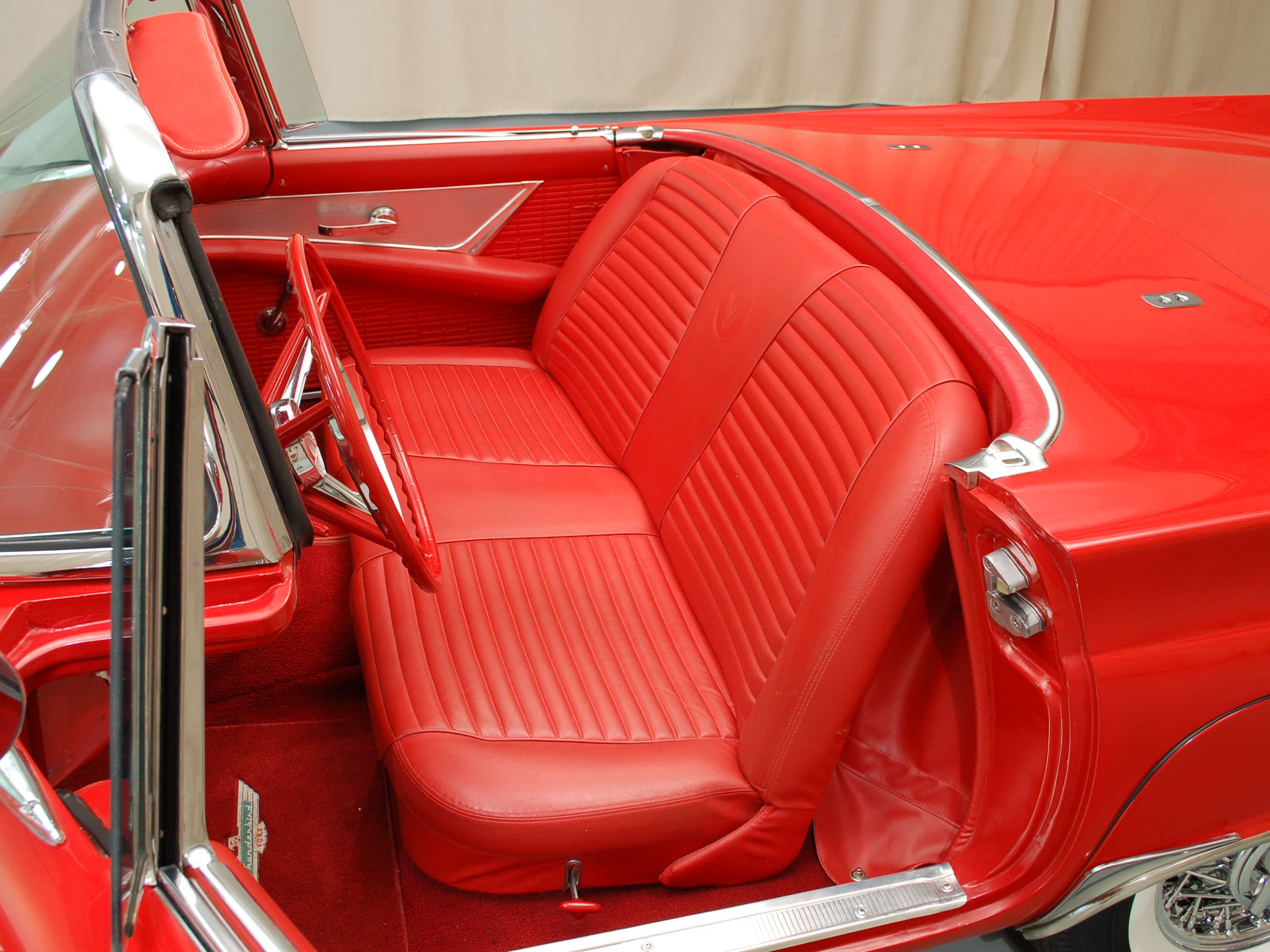 Photo of a 1955 Ford Thunderbird