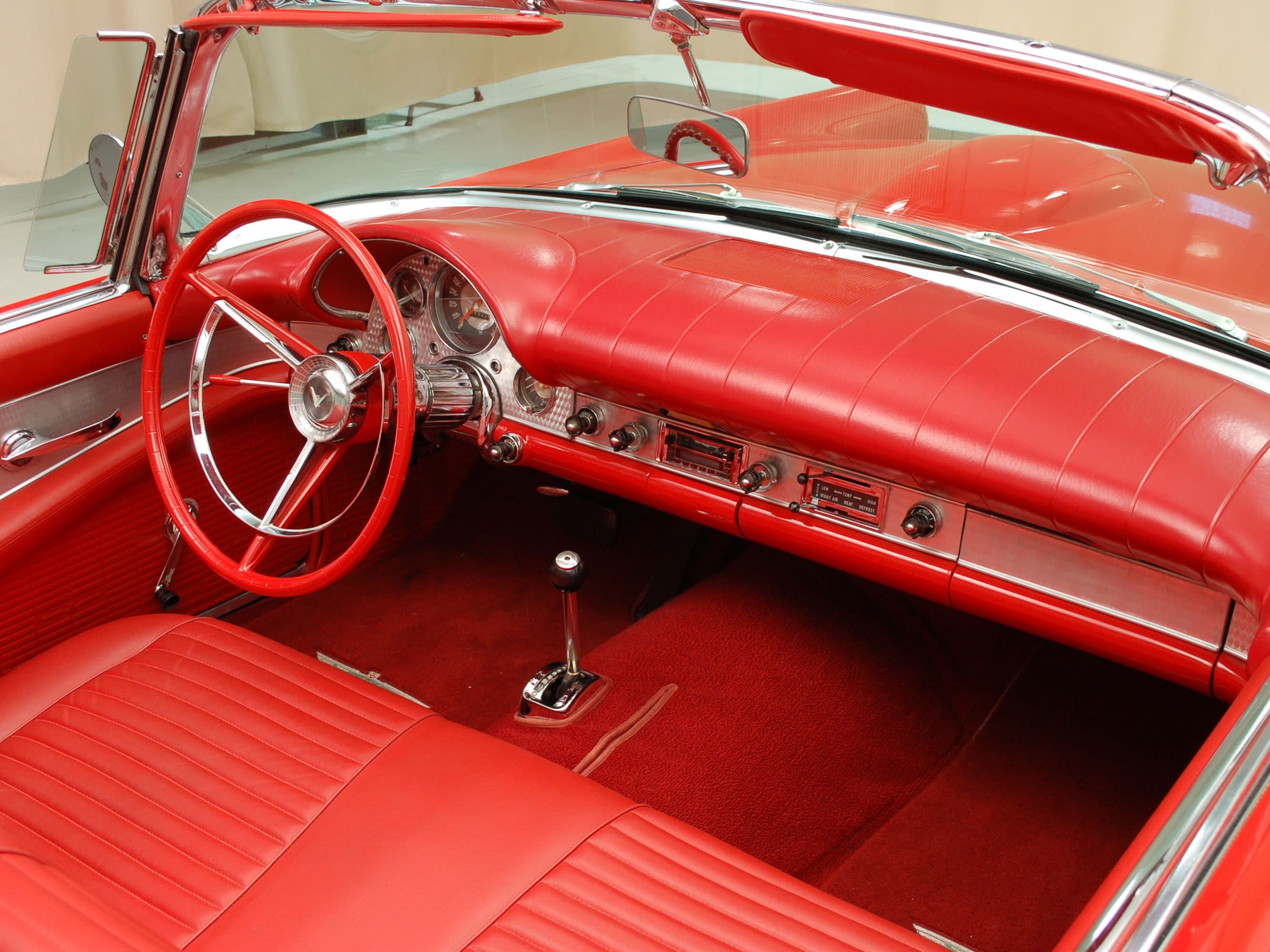 Photo of a 1955 Ford Thunderbird