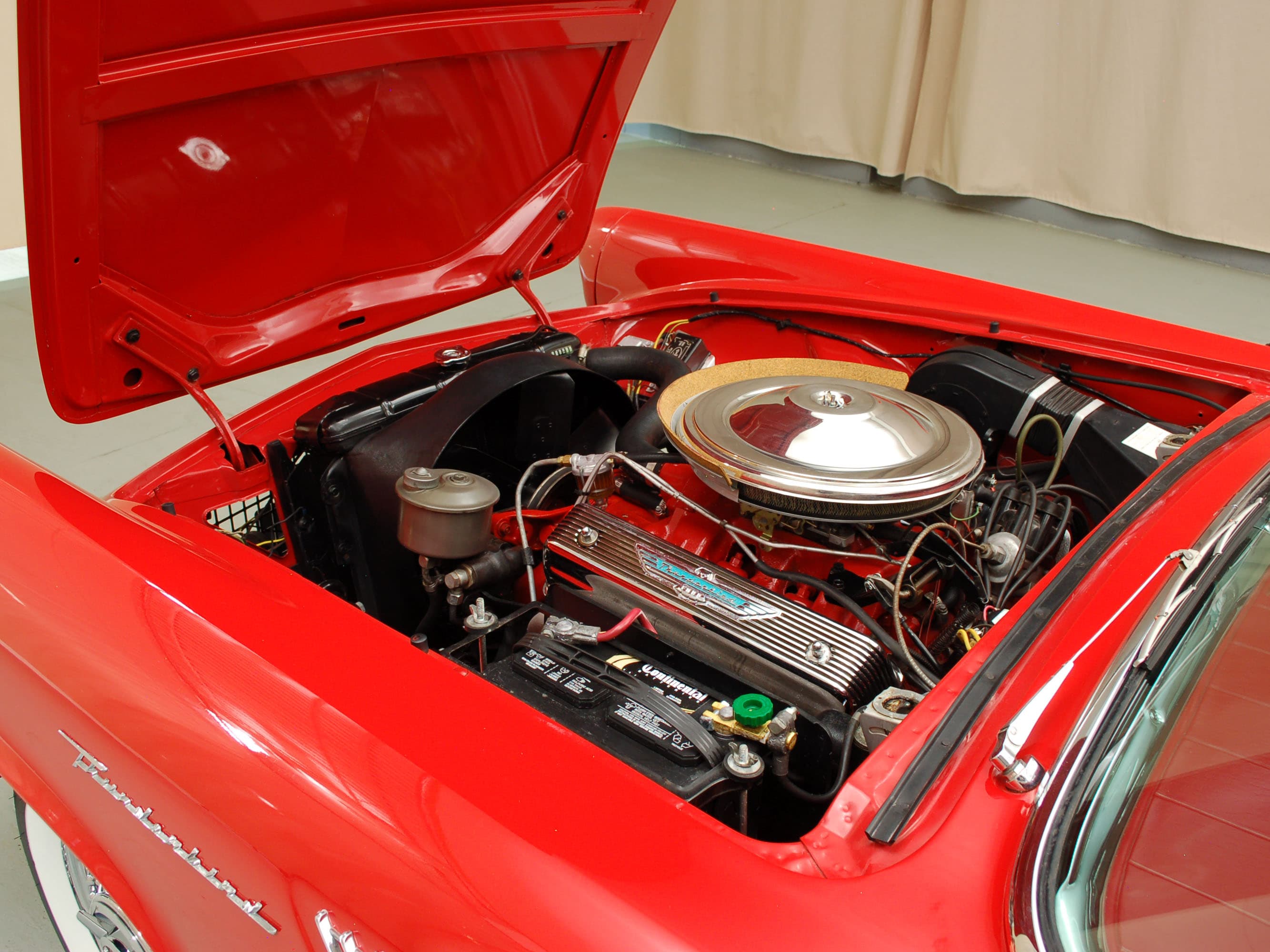 Photo of a 1955 Ford Thunderbird