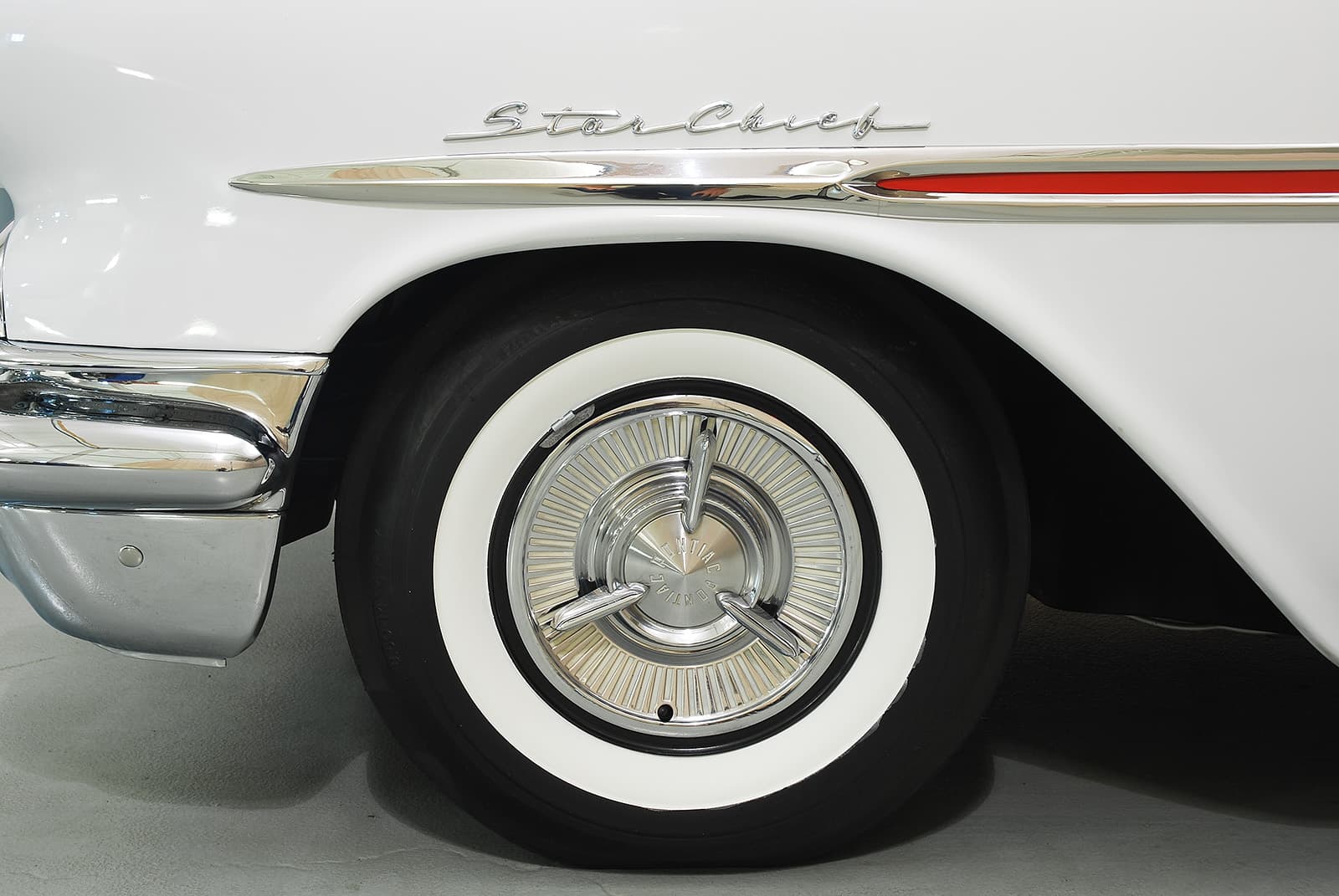 Photo of a 1957 Pontiac Star Chief