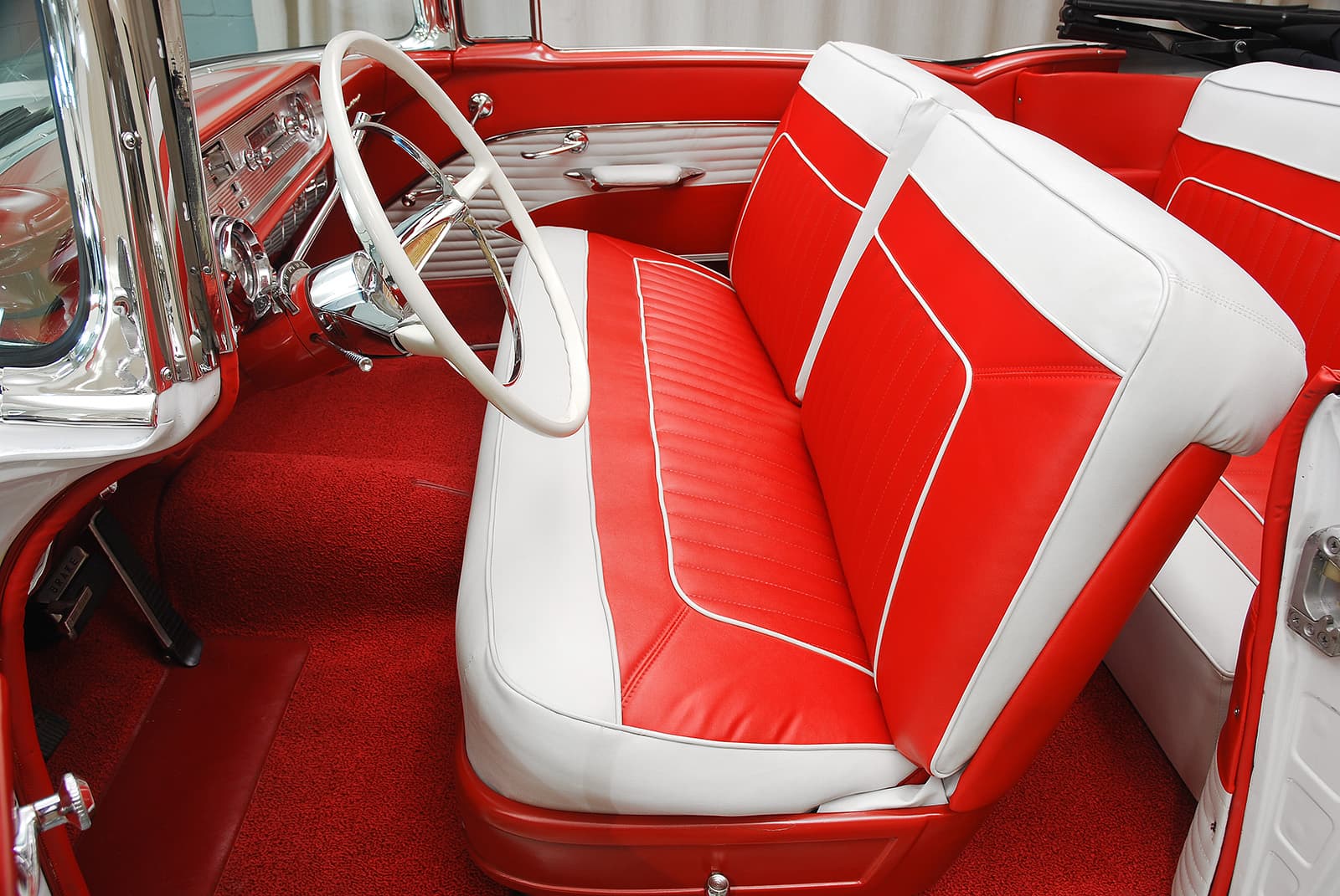 Photo of a 1957 Pontiac Star Chief