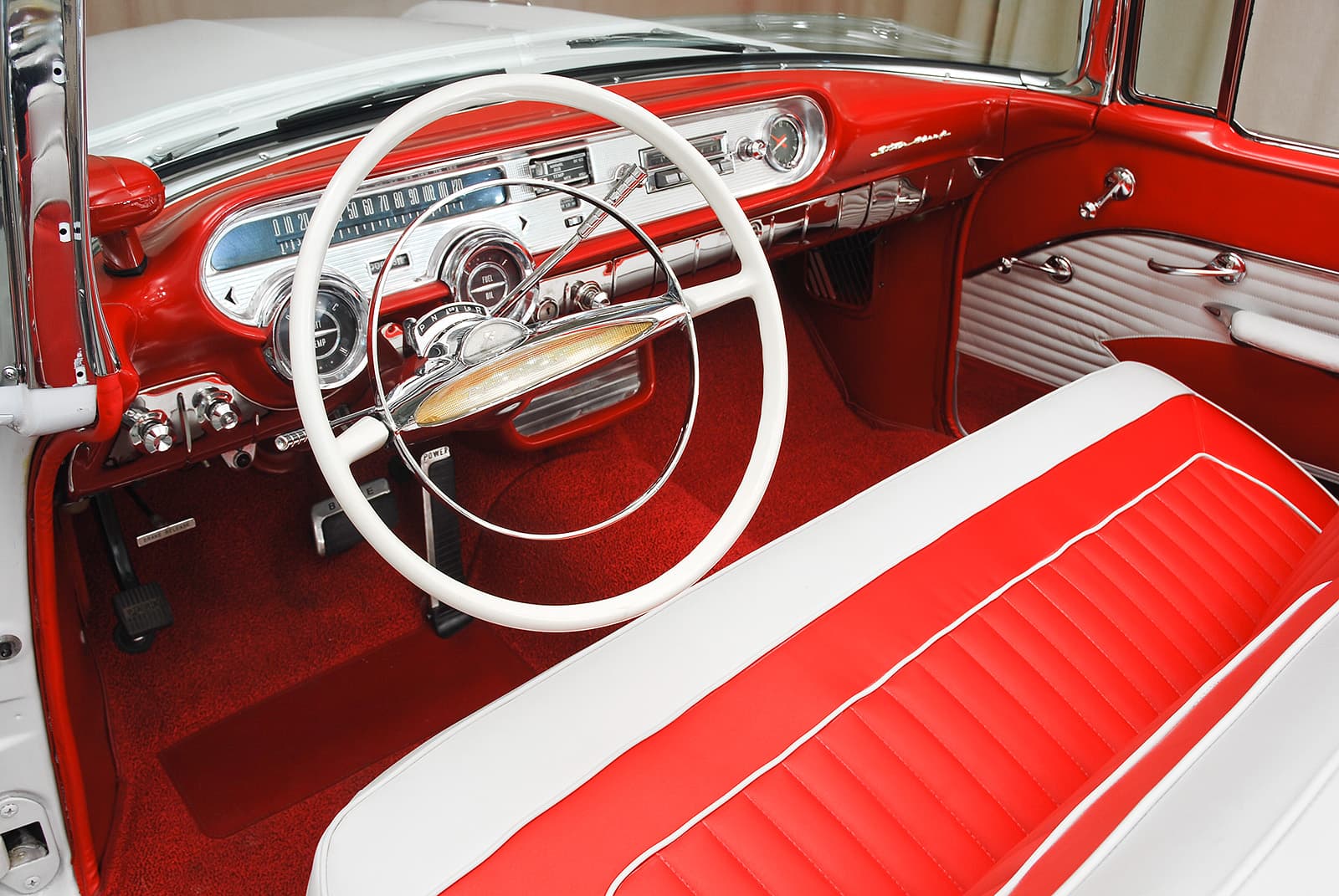 Photo of a 1957 Pontiac Star Chief
