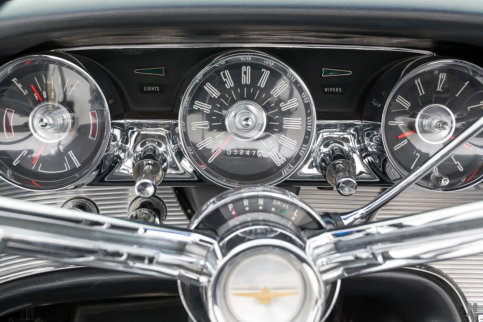 Photo of a 1961 Ford Thunderbird