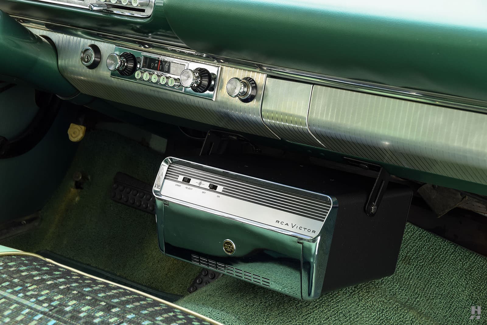 Photo of a 1961 Plymouth Fury