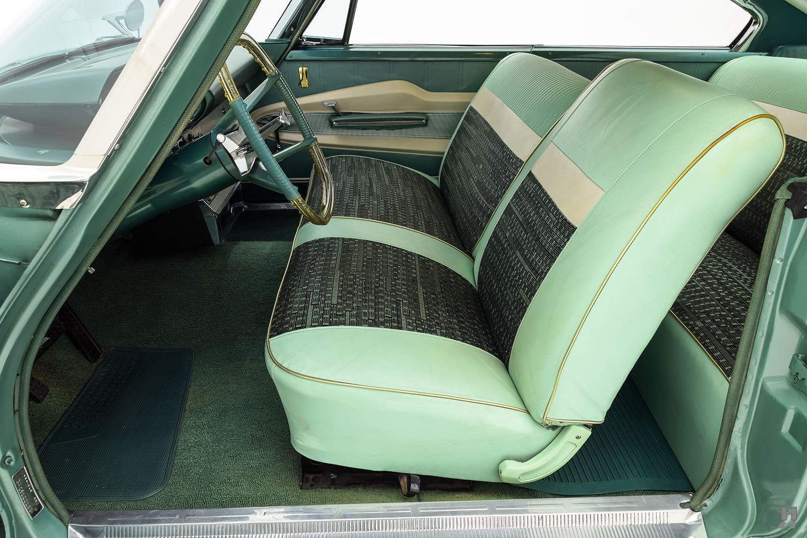 Photo of a 1961 Plymouth Fury