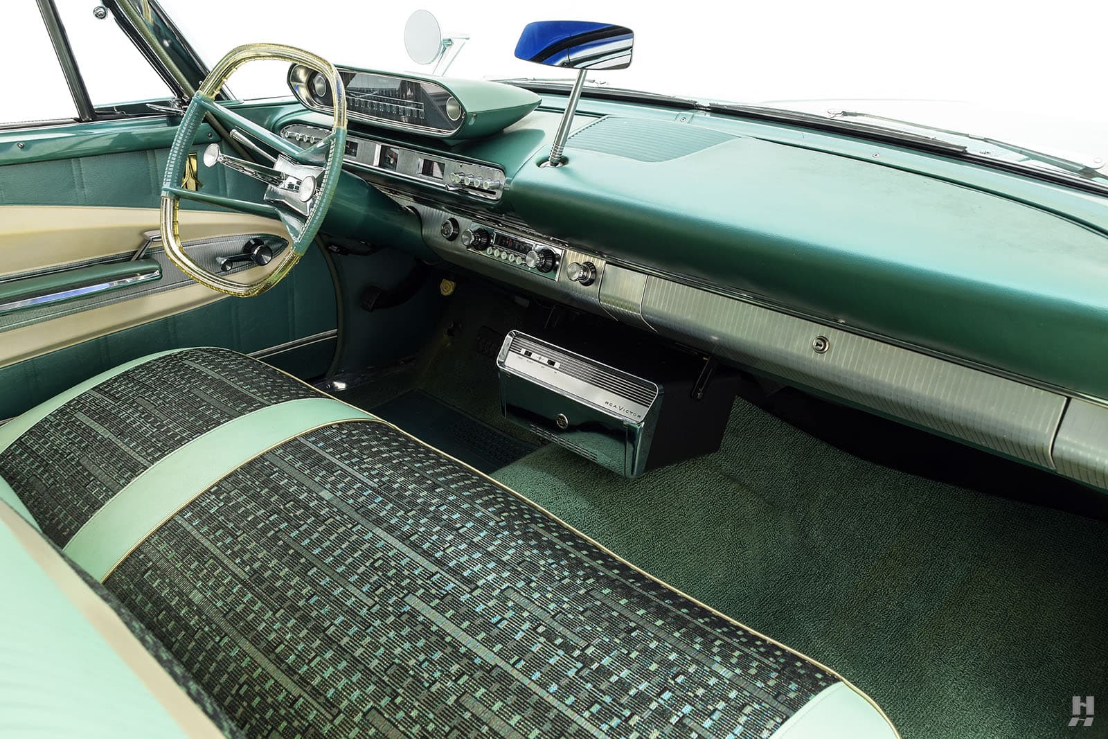 Photo of a 1961 Plymouth Fury