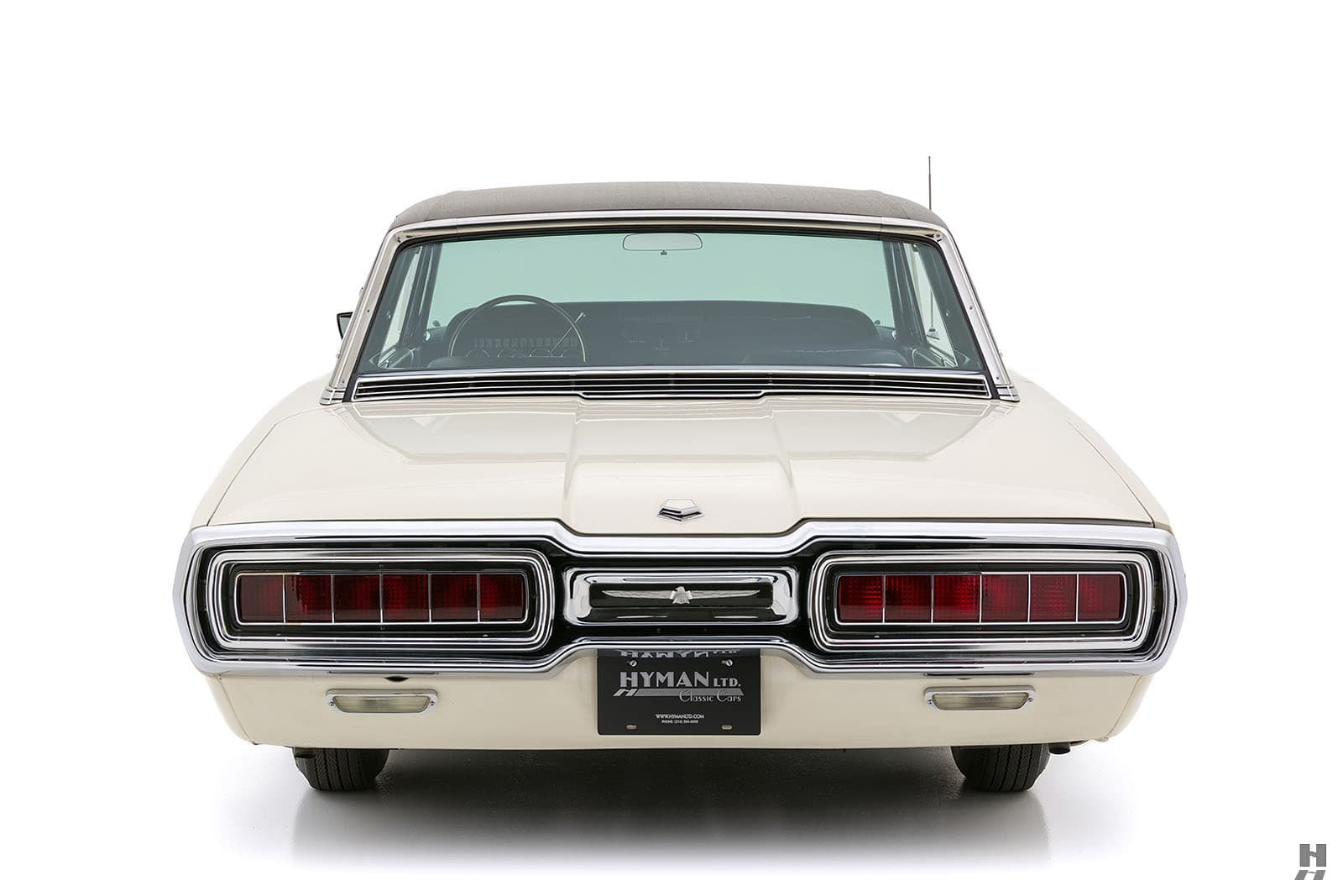 Photo of a 1965 Ford Thunderbird