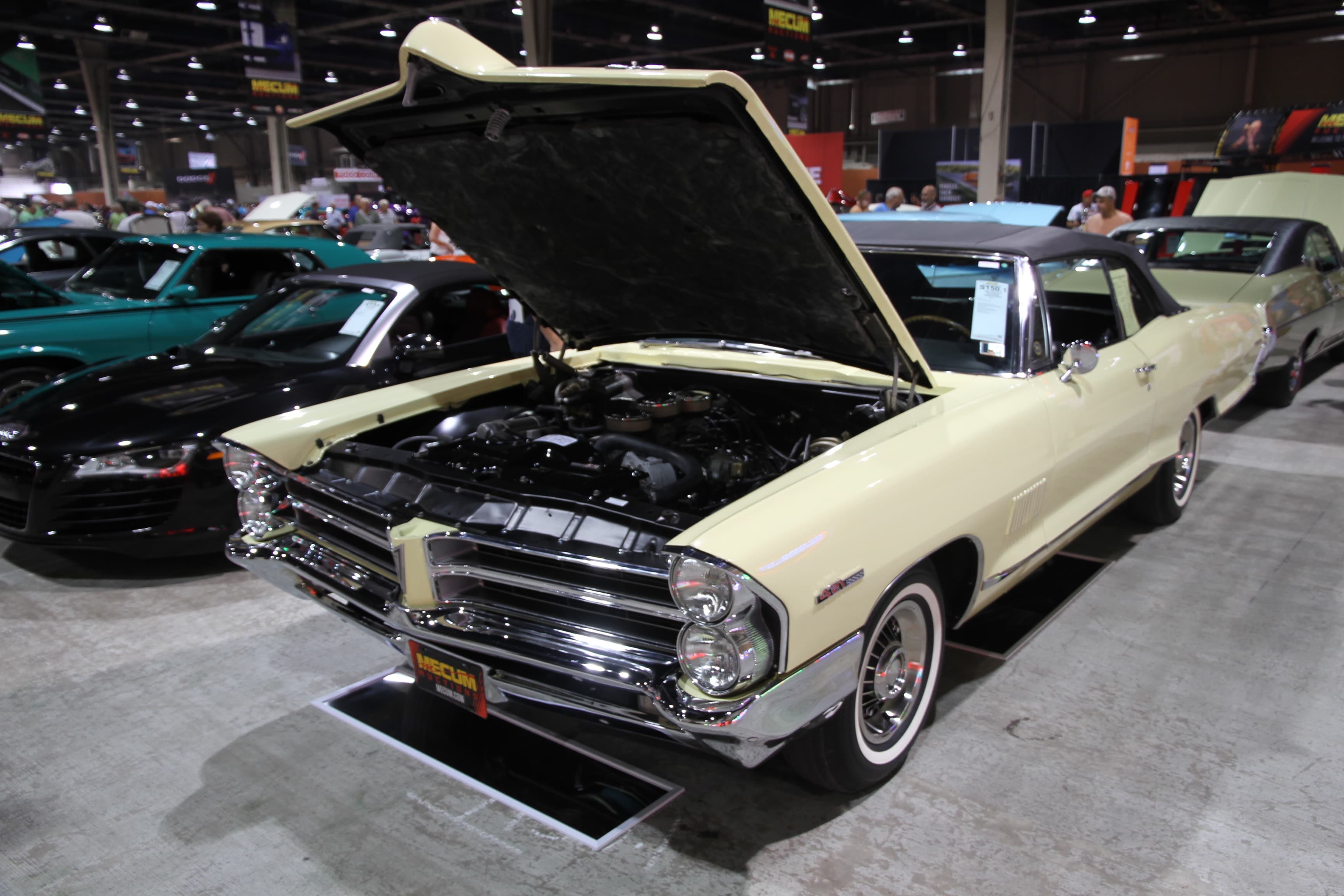 Photo of a 1966 Pontiac Catalina
