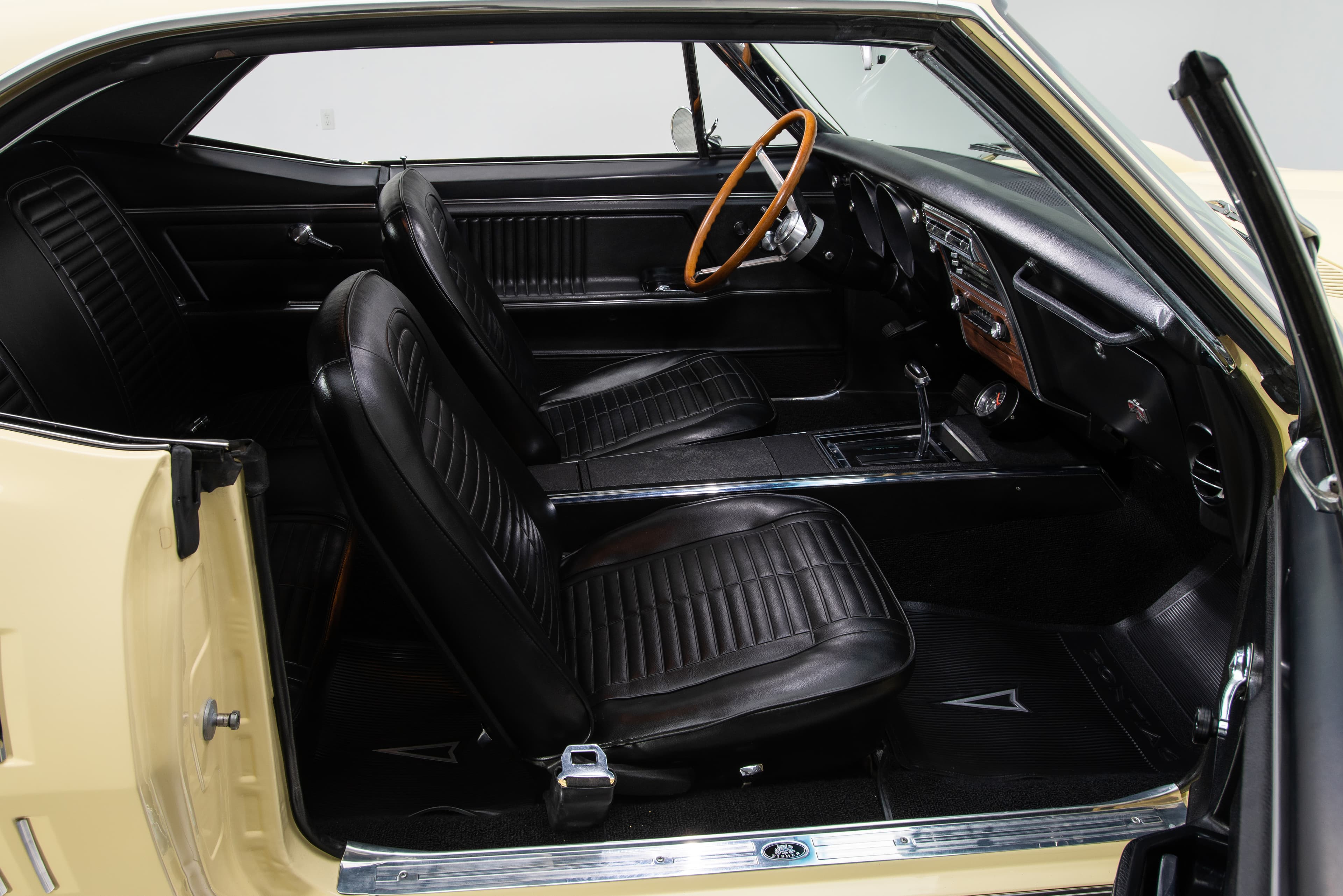 Photo of a 1968 Pontiac Firebird
