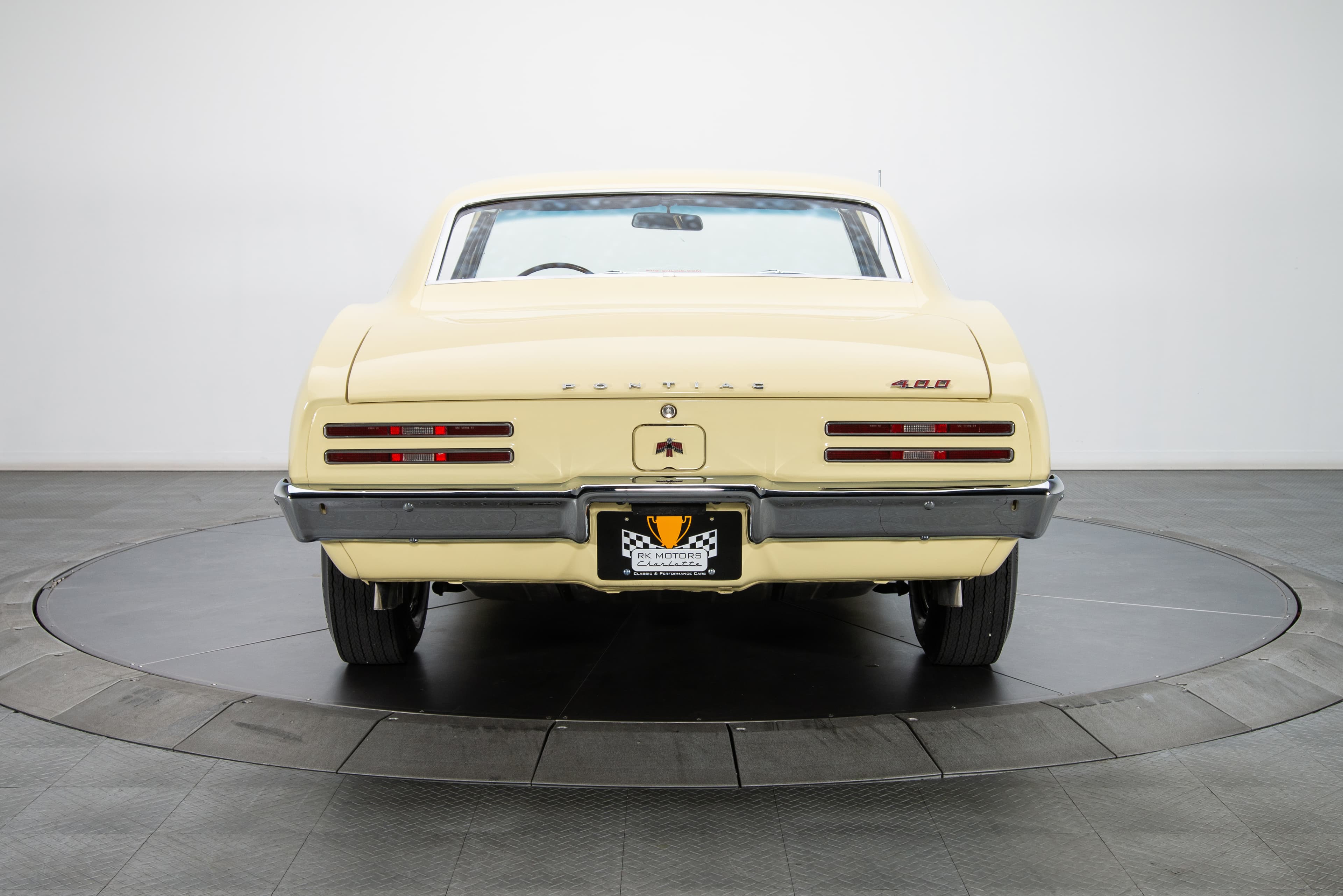 Photo of a 1968 Pontiac Firebird
