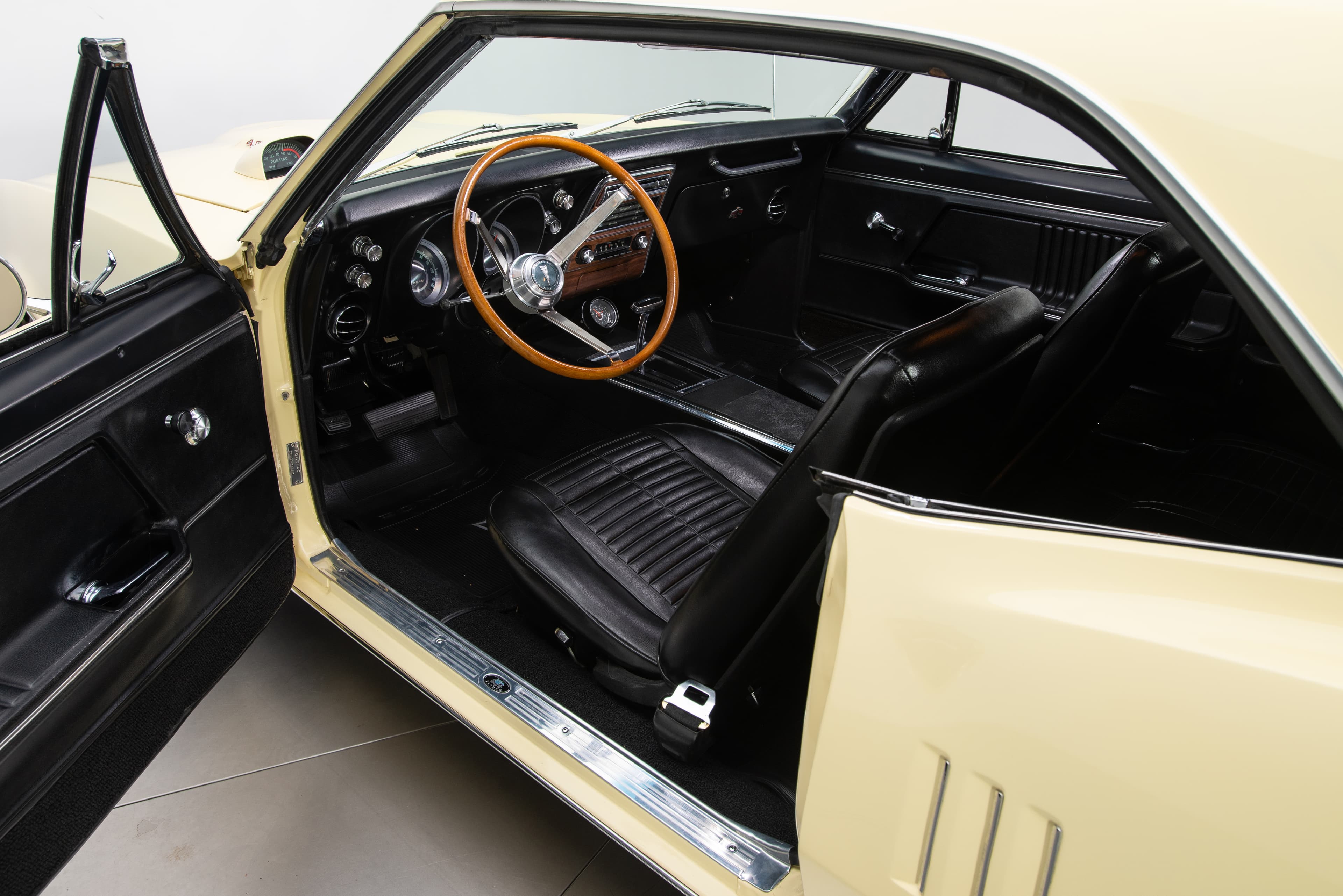Photo of a 1968 Pontiac Firebird