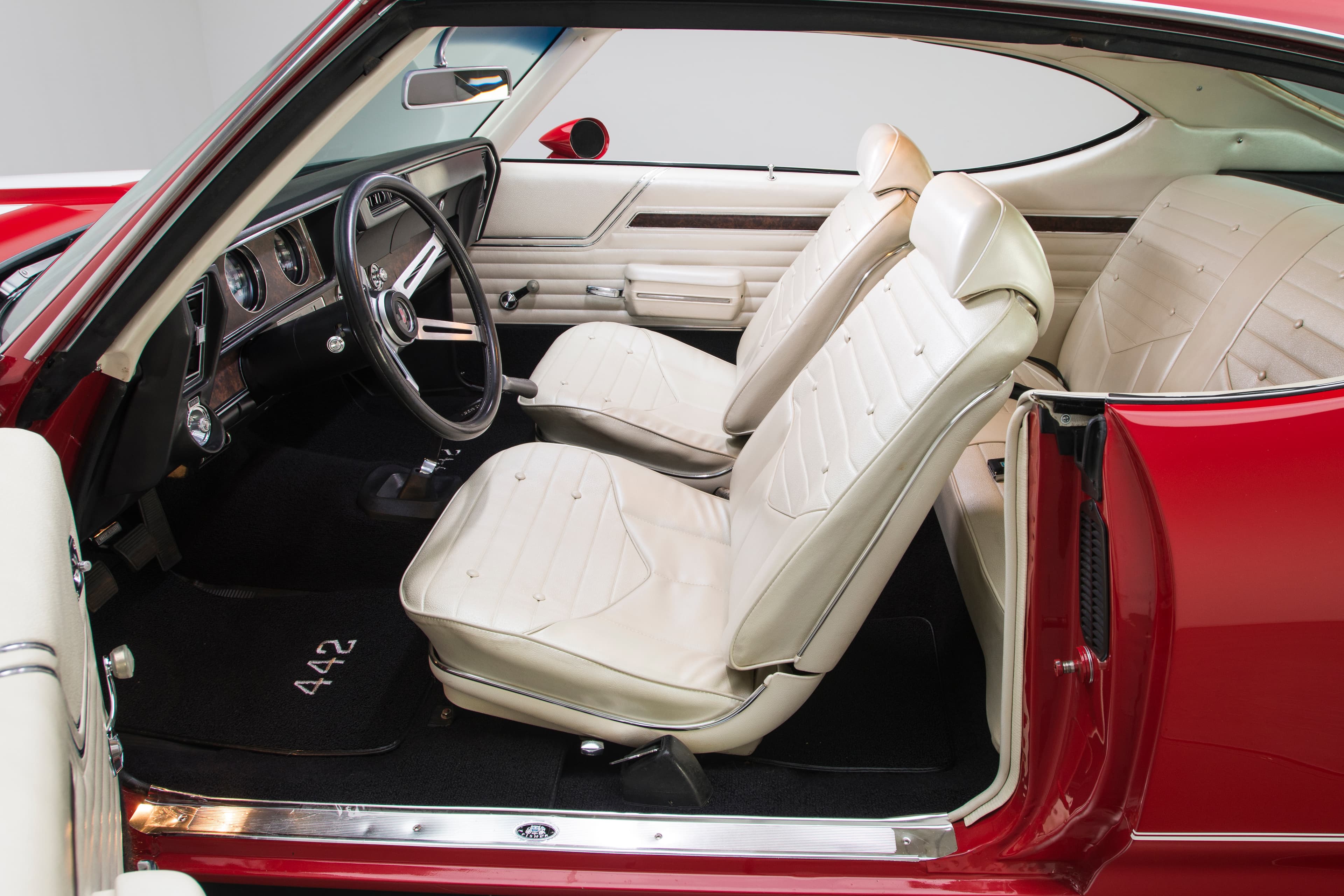 Photo of a 1972 Oldsmobile Cutlass