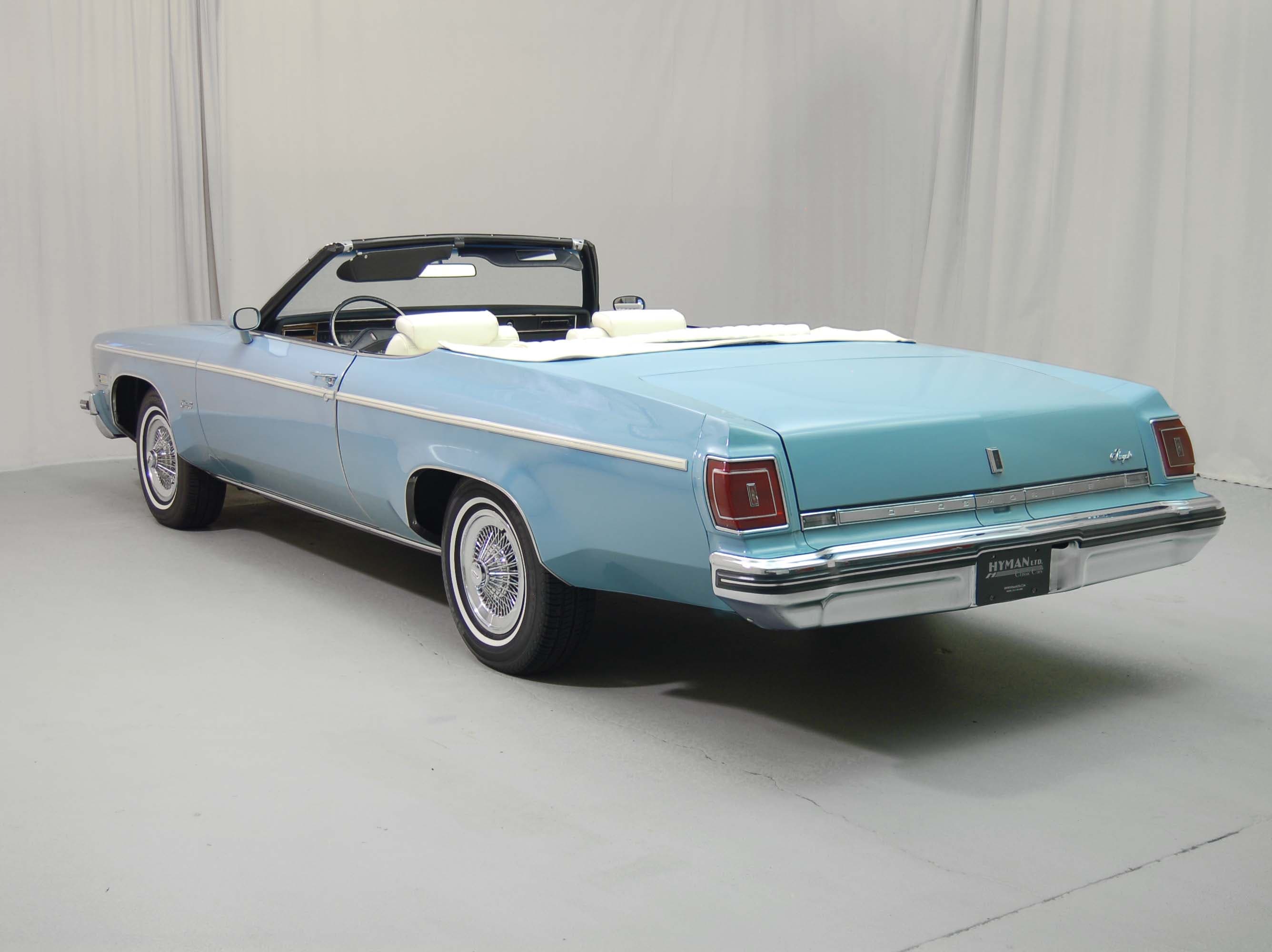 Photo of a 1973 Oldsmobile Delta 88