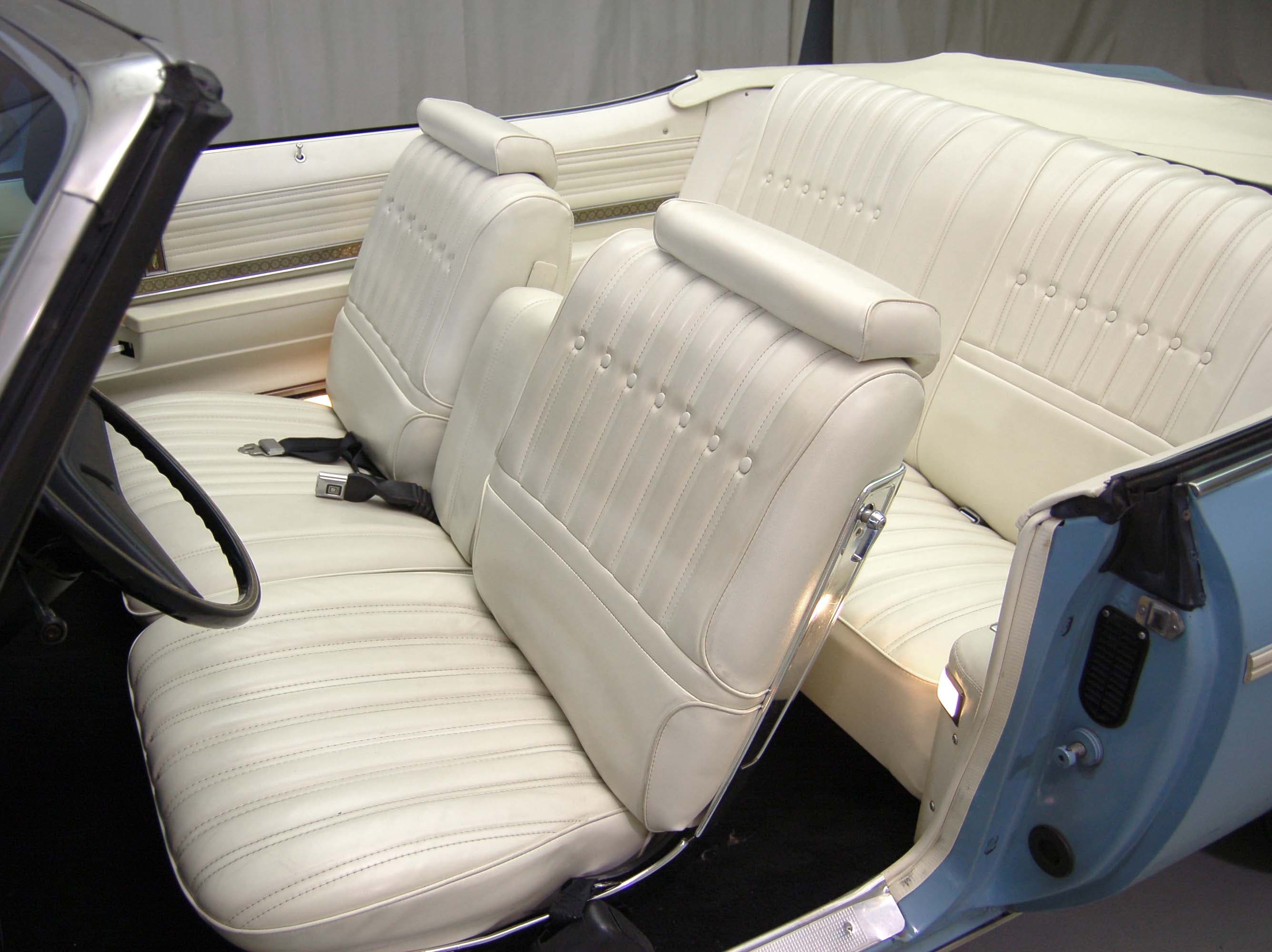 Photo of a 1973 Oldsmobile Delta 88