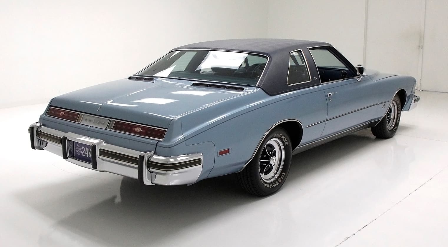 Photo of a 1974 Buick Riviera