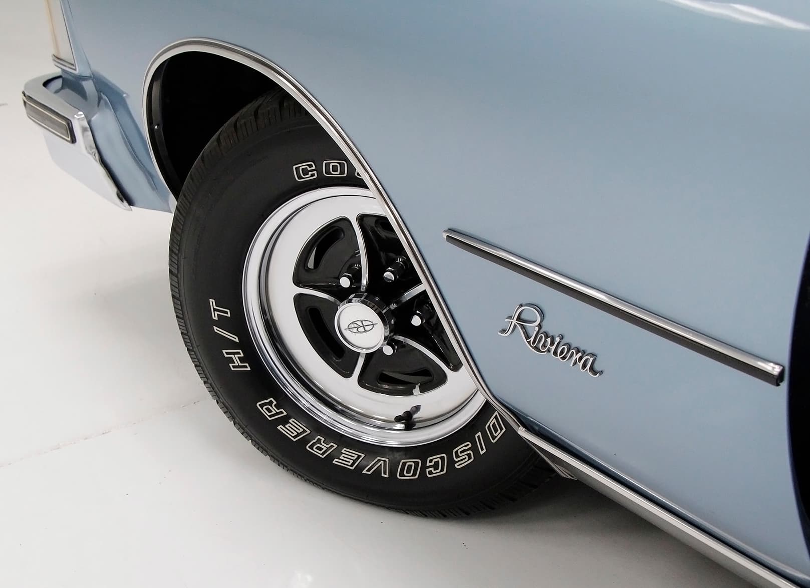 Photo of a 1974 Buick Riviera