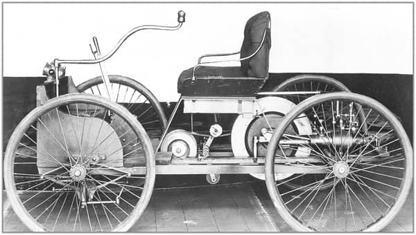 The Horseless Carriage Nearly Had Wheels on Its Roof