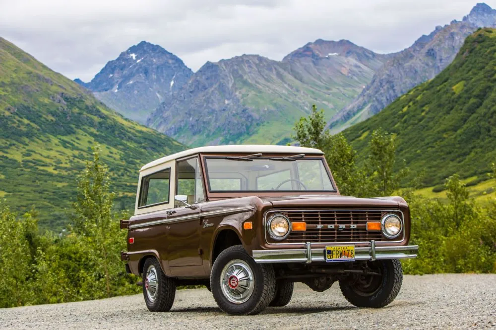 1966 Ford Bronco 2